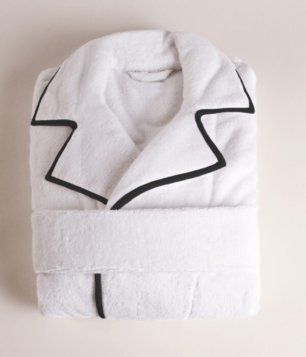 Bathrobe with notched collar